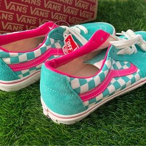 Vans Turquoise and Pink Checkered Sneakers NWT